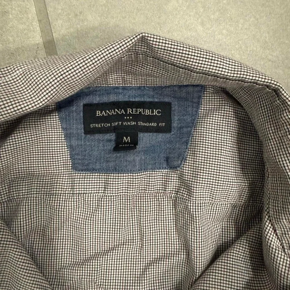 Banana Republic Stretch of Soft Wash Straight Cut Button Down - medium, VGUC